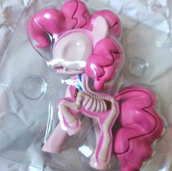 My Little Pony Hidden Dissectibles Mighty Jaxx Pinkie Pie Figure Series 1 - Picture 3 of 3